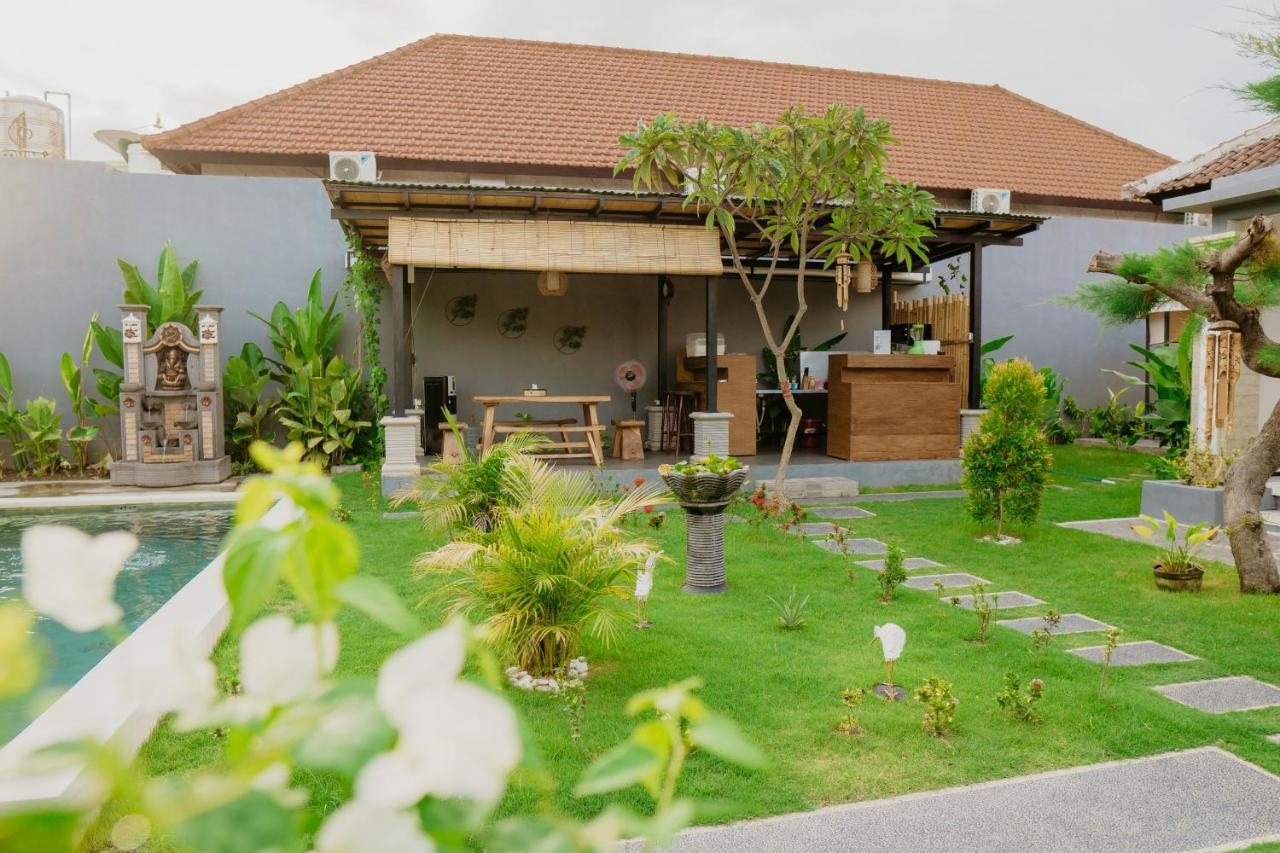 Raj Sindhu 1 * Sanur (Bali)